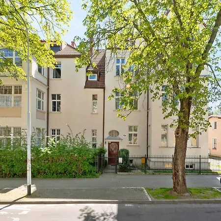 Grand - Baltic Attic Classic Loft In 아파트